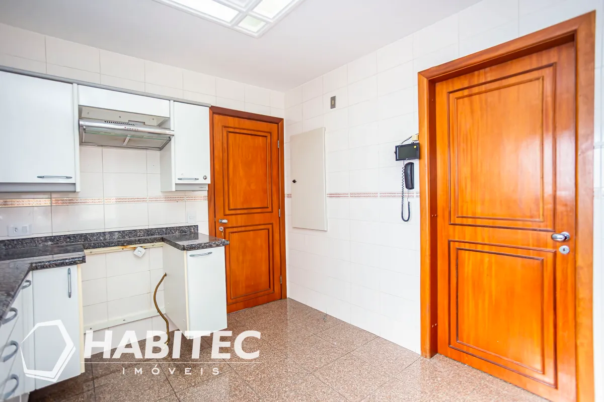 Apartamento com 4 dormitórios e 5 banheiros, varandas — photo 17