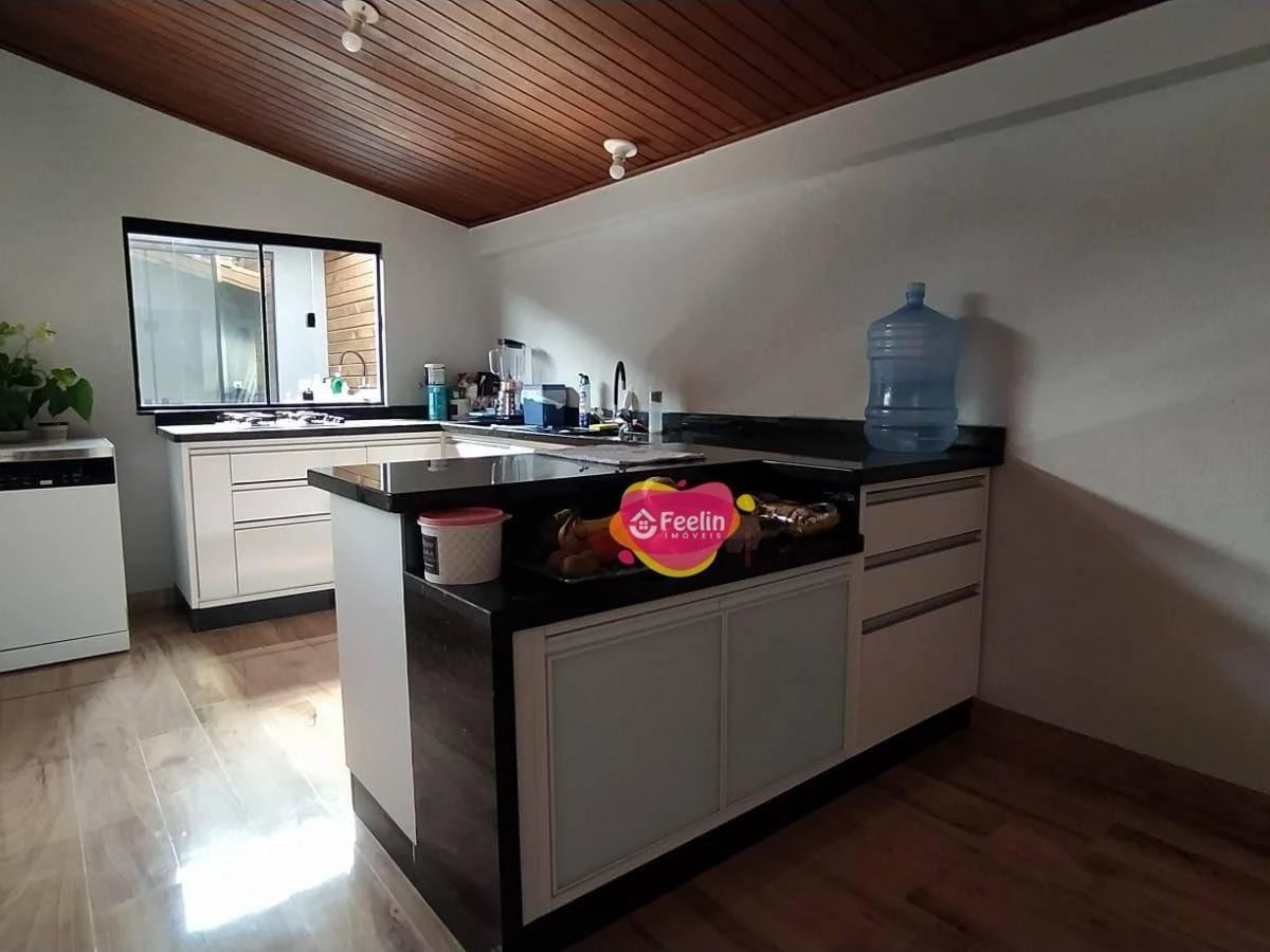3-bedroom house with a washing machine in Florianópolis — photo 2