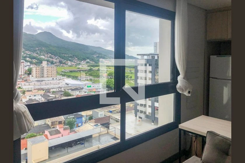 Apartamento amueblado de 1 dormitorio y cocina abierta — photo 11