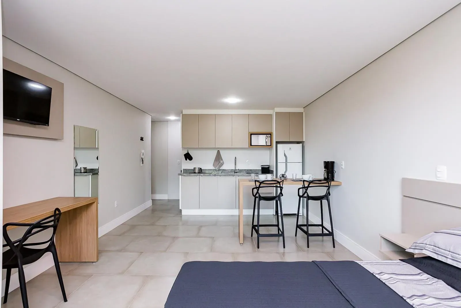 Furnished 27 m² apartment with 1 en-suite and no parking — photo 18