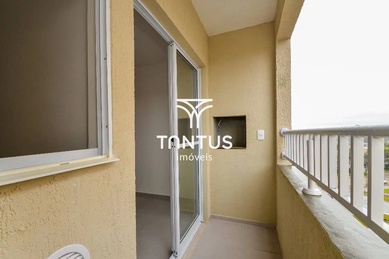 2-bedroom apartment in a building with a coworking space — photo 11