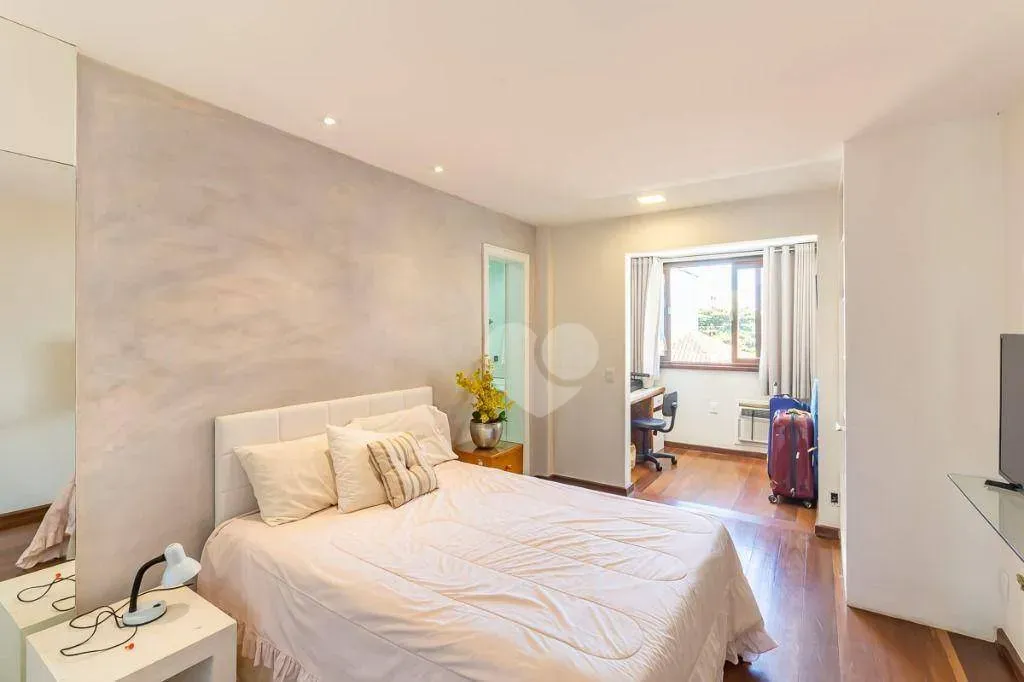 Furnished 574 m² apartment with 4 en-suite bedrooms — photo 58
