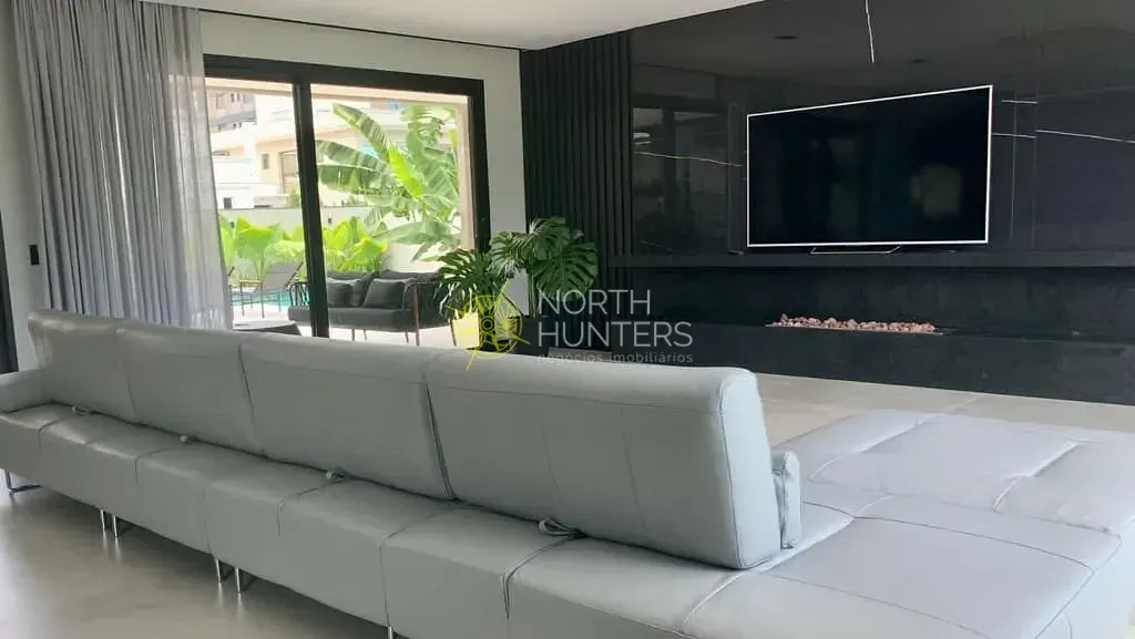 Casa mobiliada de 5 suítes com 646 m² e 4 vagas — photo 6