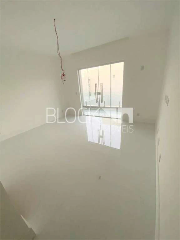 Condominium house with 4 en-suite rooms and open kitchen — photo 6
