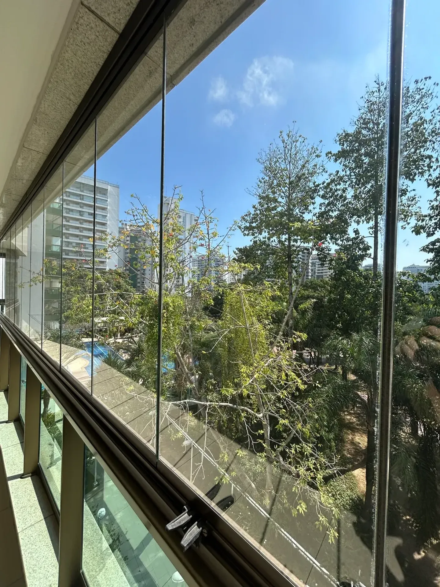 Apartamento de 233 m² com 4 quartos e cozinha americana — photo 33