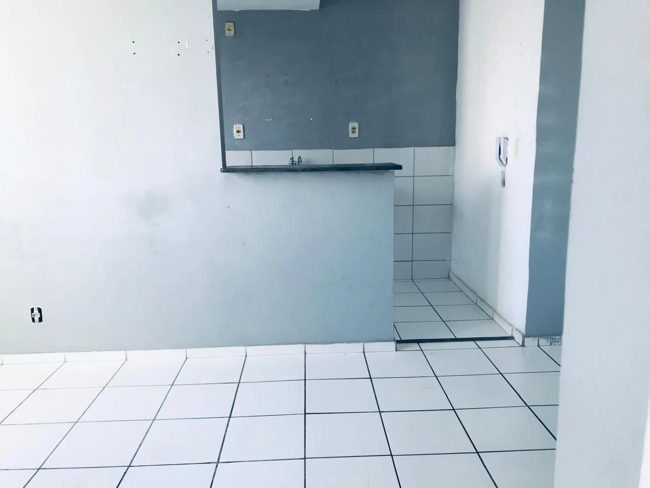 Apartamento com 2 quartos, sendo 1 suíte, e 1 vaga — photo 2