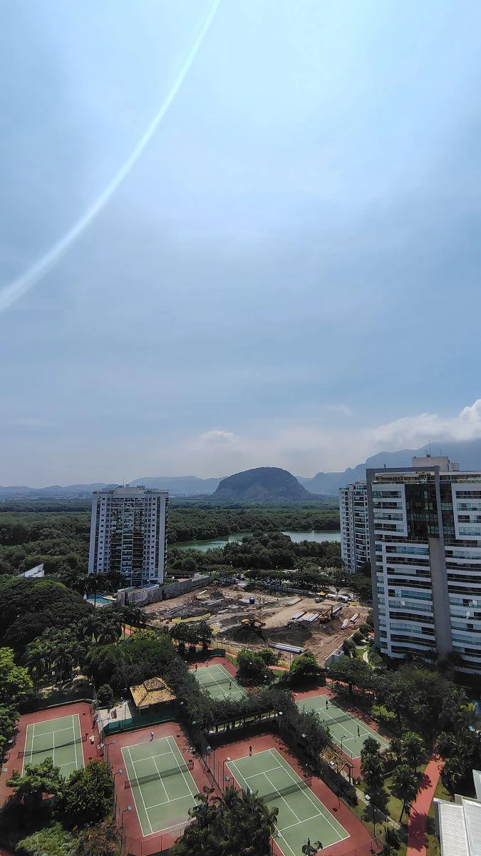 Furnished 249 m² apartment with 3 en-suite bedrooms — photo 42
