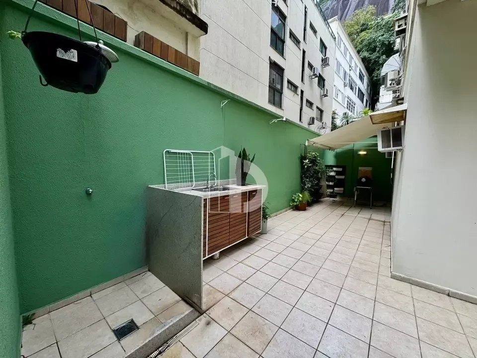 2-bedroom apartment in a building with a sauna — photo 25