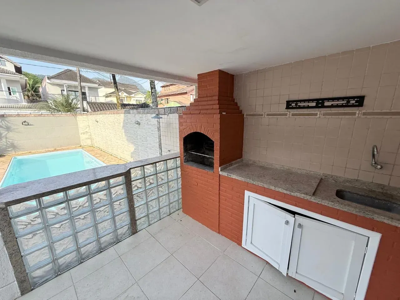 4 quartos e closet: casa de 280 m² — photo 3