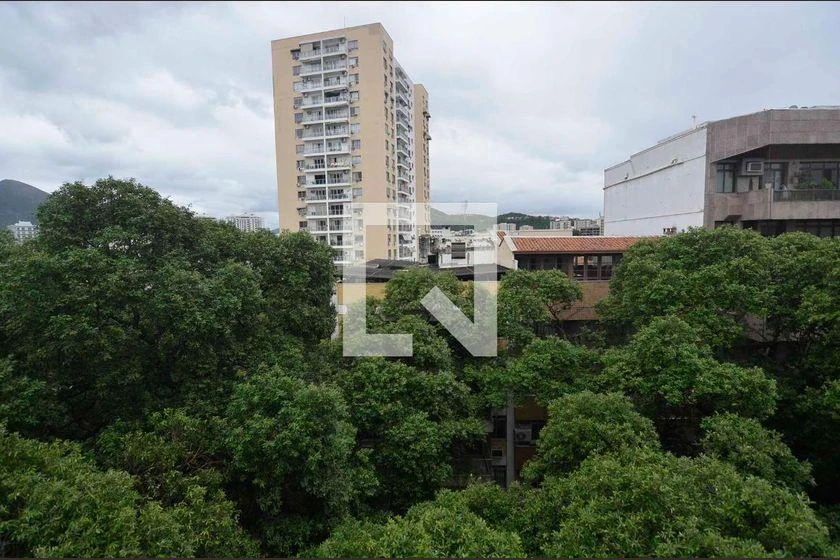 Mountain view in a 3-bedroom apartment, 98 m² — photo 36