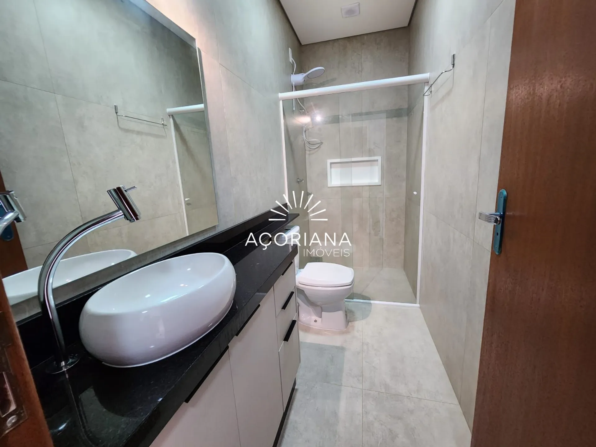 3-bedroom house with a garden — photo 4
