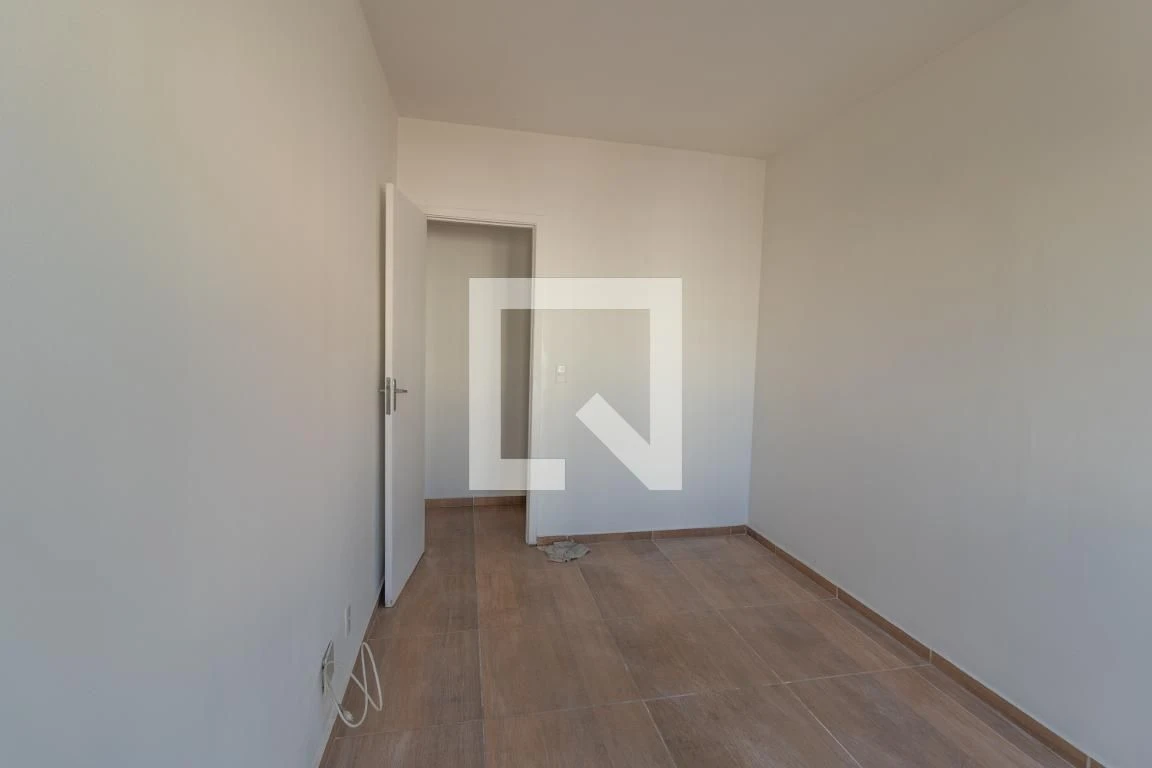 3-bedroom apartment in a building with a gym — photo 17