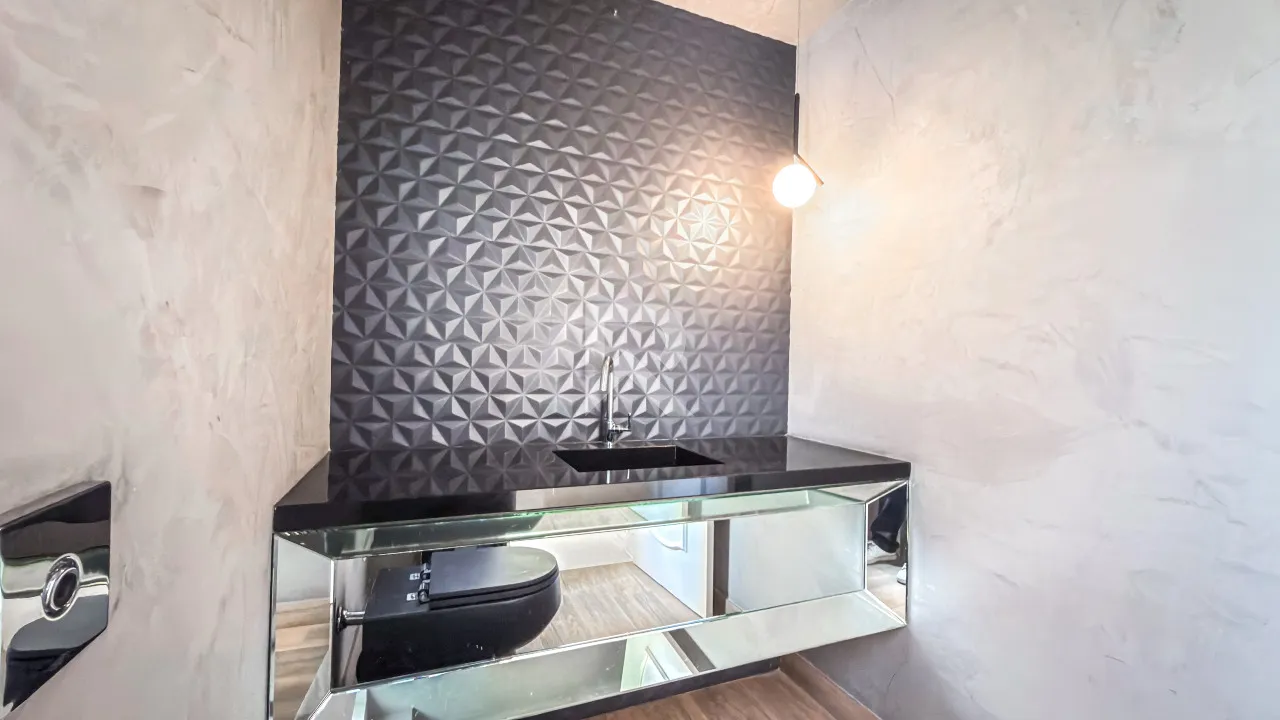331 m² apartment with 2 parking spaces and 2 en-suites — photo 8