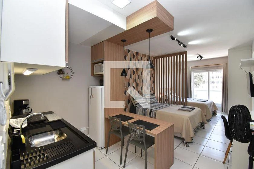 Kitnet amueblada de 27 m² con 1 plaza y 1 dormitorio — photo 4