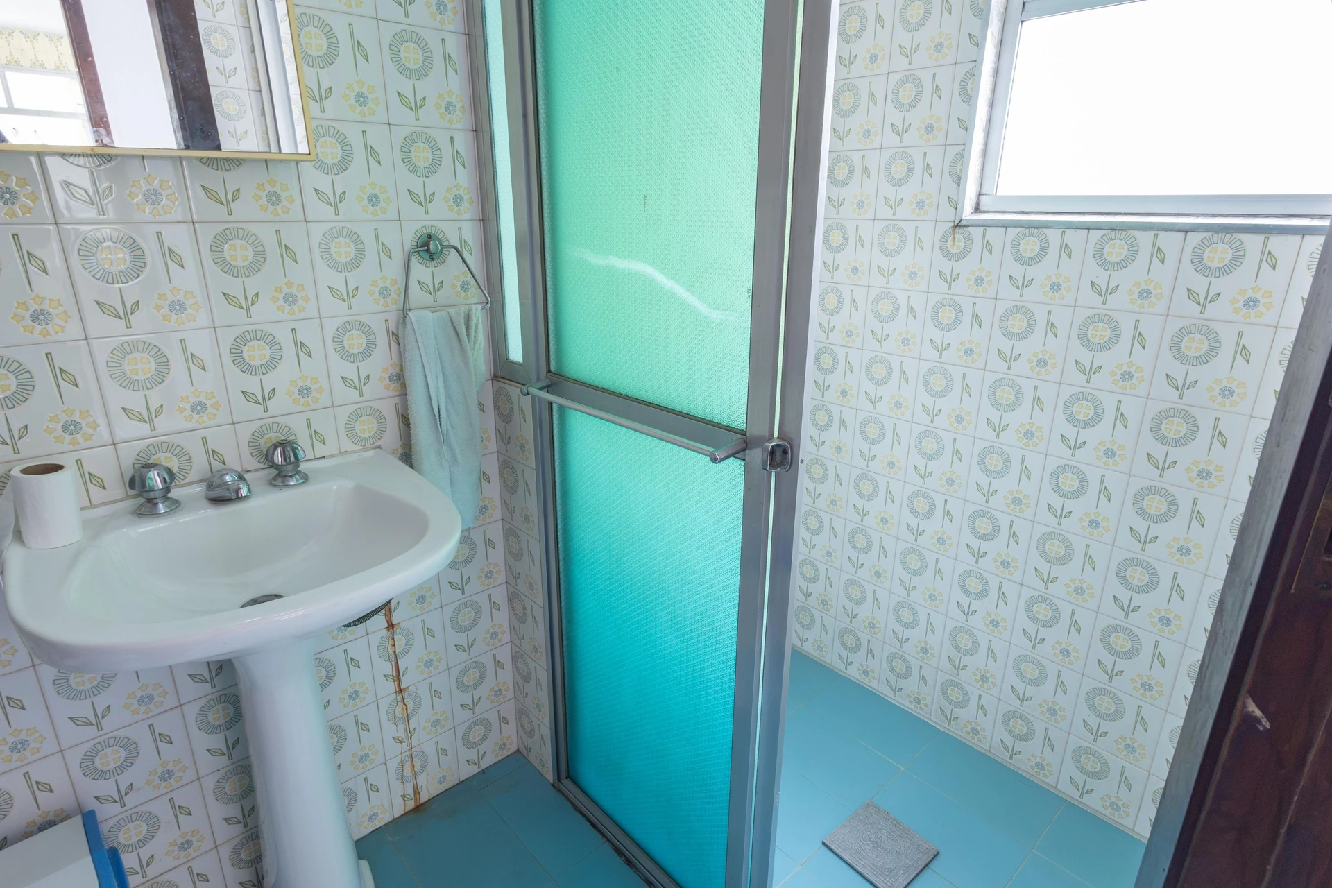 Furnished apartment with 3 bedrooms and 1 en-suite — photo 42