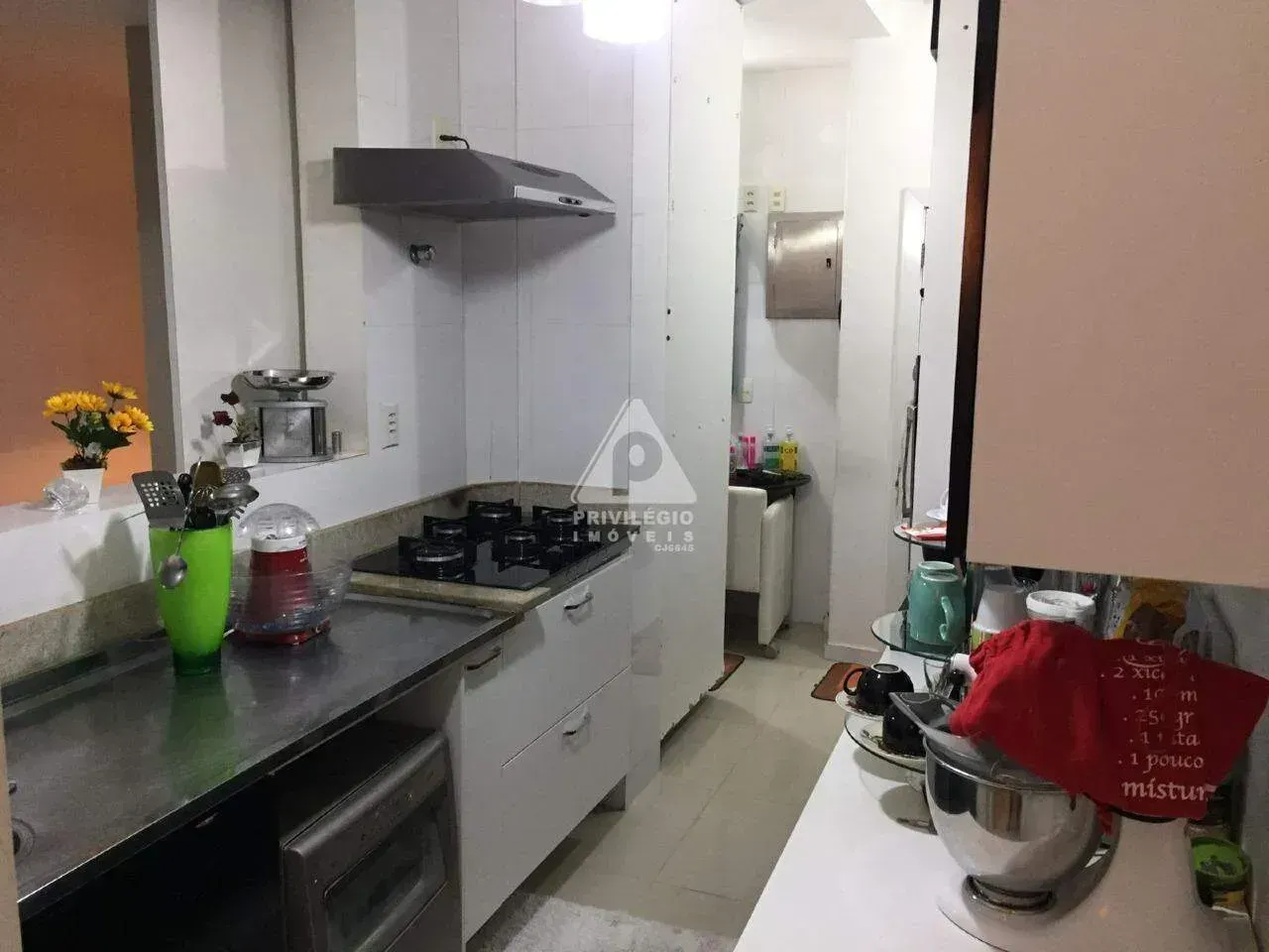 Departamento de 3 dormitorios con balcón cerrado con vidrio — photo 23