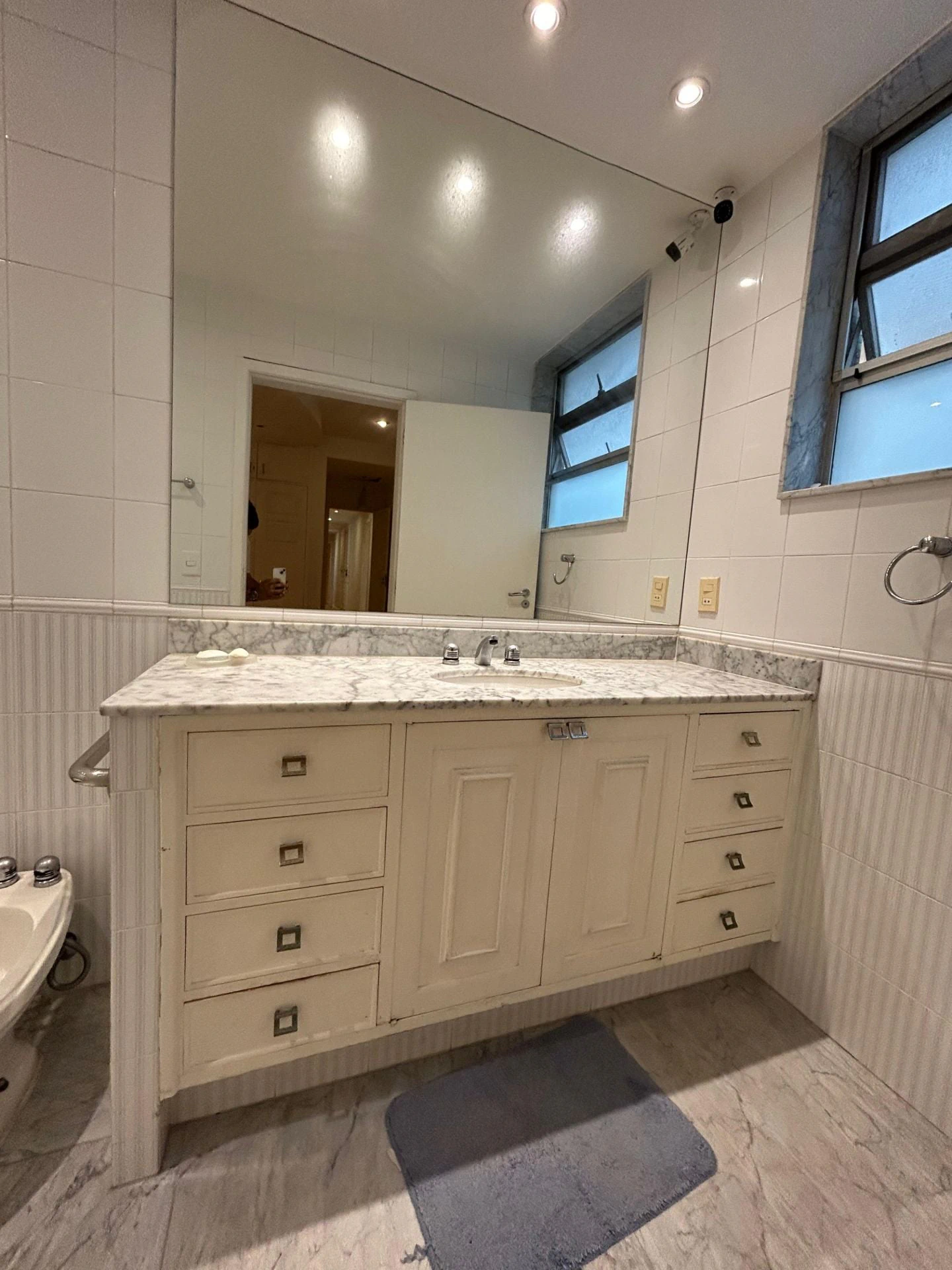 Furnished apartment, 185 m², with a washing machine — photo 20