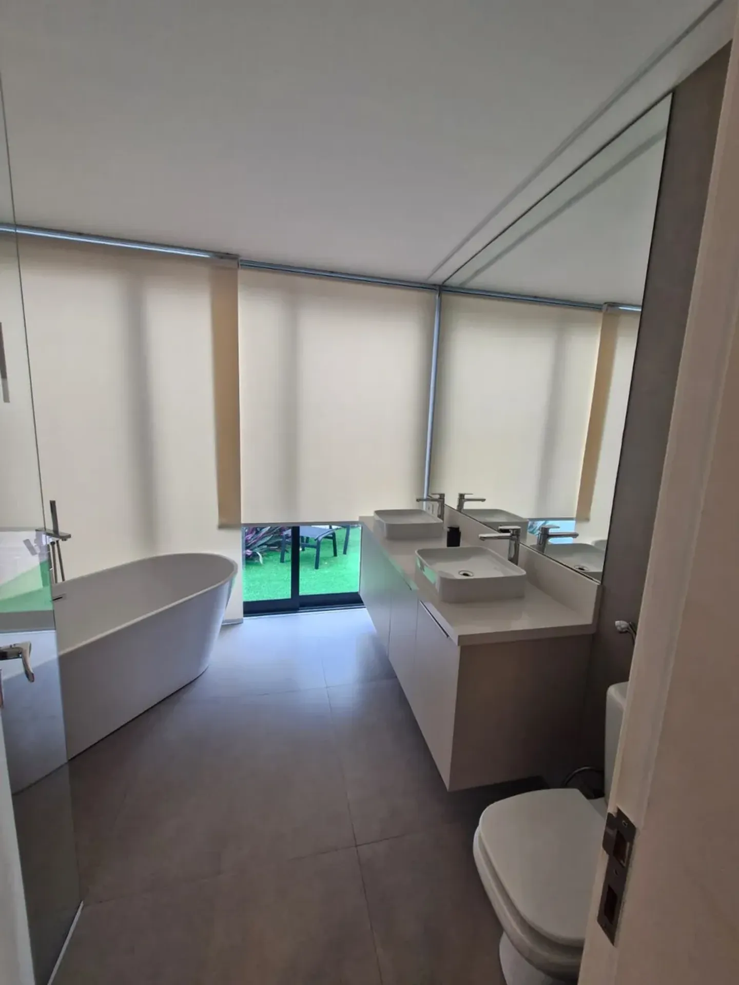 Furnished house, 280 m², with a water view — photo 39