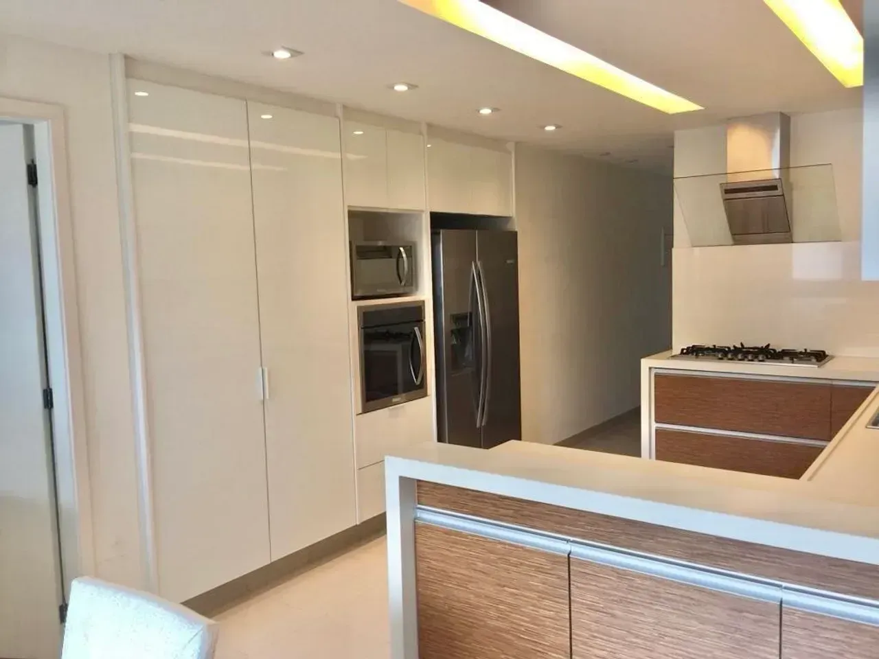 Furnished apartment with 4 bedrooms and integrated kitchen — photo 3