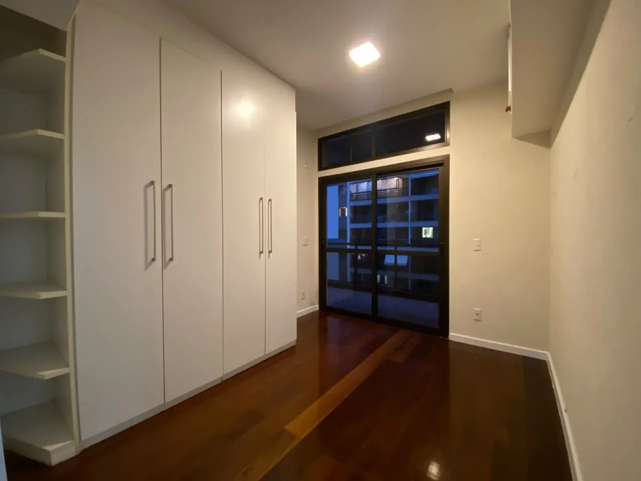 Apartamento de 3 quartos com varanda envidraçada — photo 4