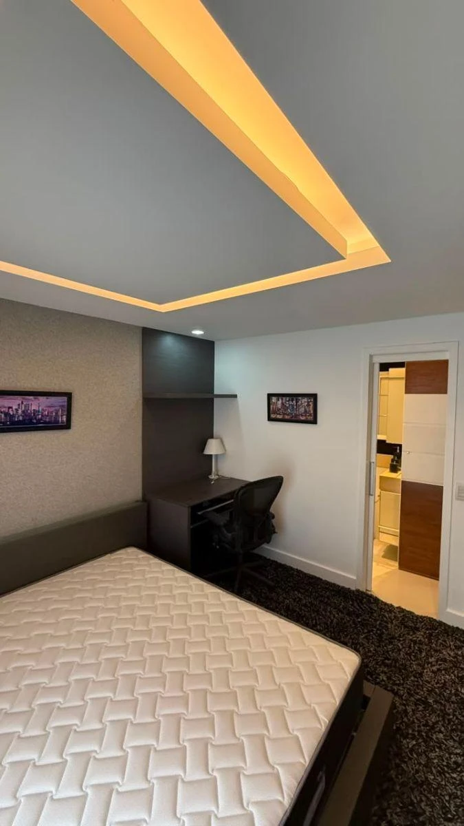 Furnished 86 m² apartment with 2 en-suite bedrooms — photo 11