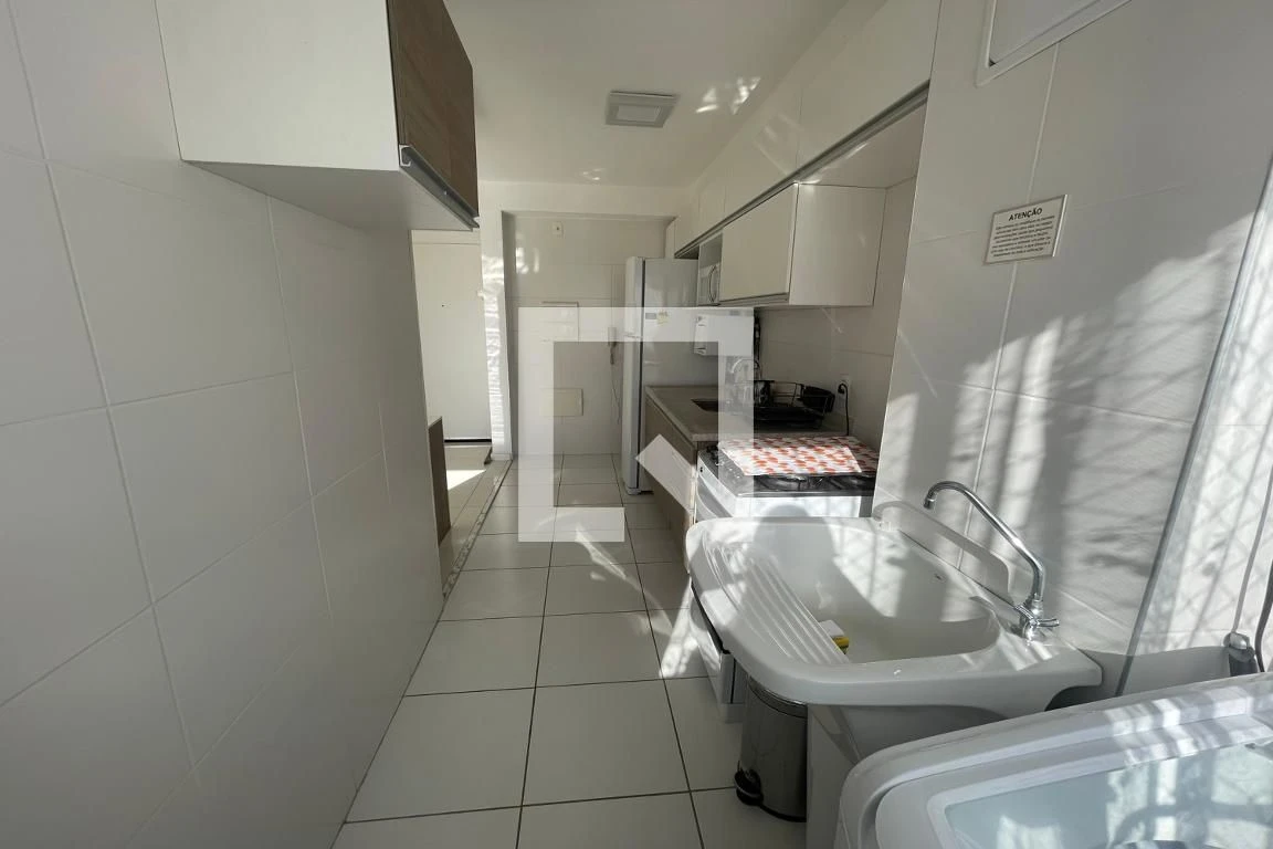 Furnished 2-bedroom apartment with balcony — photo 50