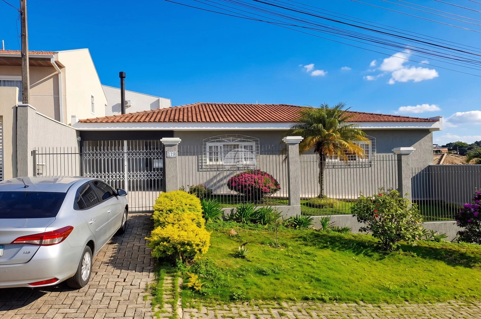 3-bedroom house with 2 bathrooms and covered parking