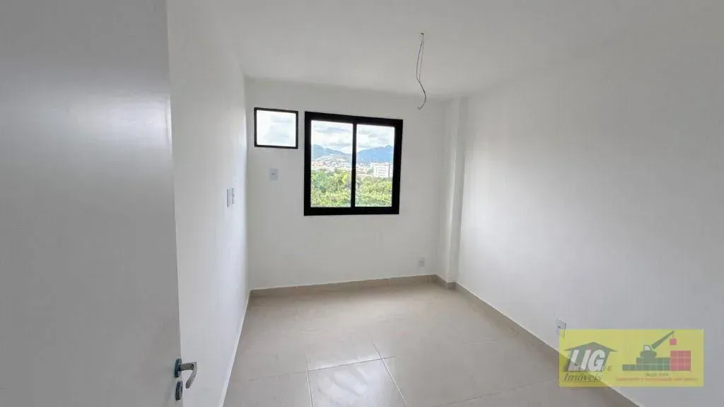 2-bedroom apartment with open-plan kitchen and gas stove — photo 10