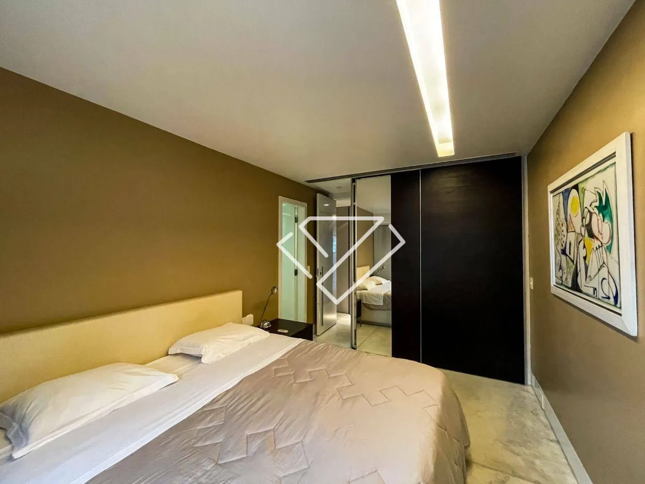 Furnished 2-bedroom apartment with closed kitchen 82 m² — photo 15