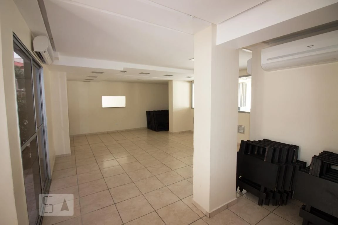 3-bedroom apartment with a mountain view — photo 19