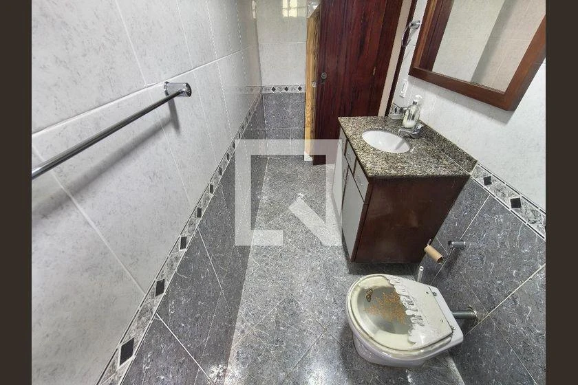 Мебльований будинок з 3 спальнями на 297 м² — photo 40
