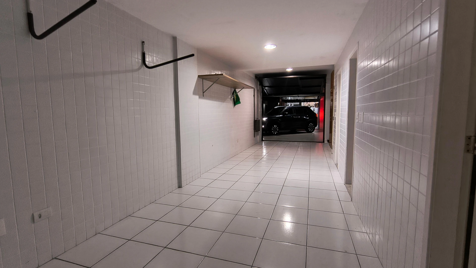 Condo house with balcony and 3 en-suite bedrooms — photo 50
