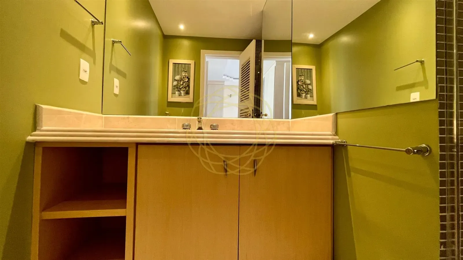 Casa mobiliada com 7 quartos e 984 m², 5 suítes — photo 23