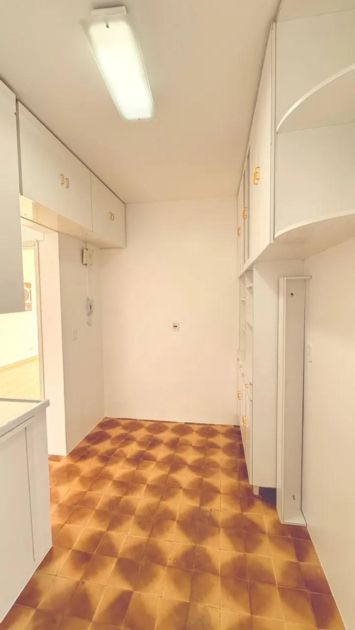 Apartment, 80 m², with wood or laminate floors — photo 6