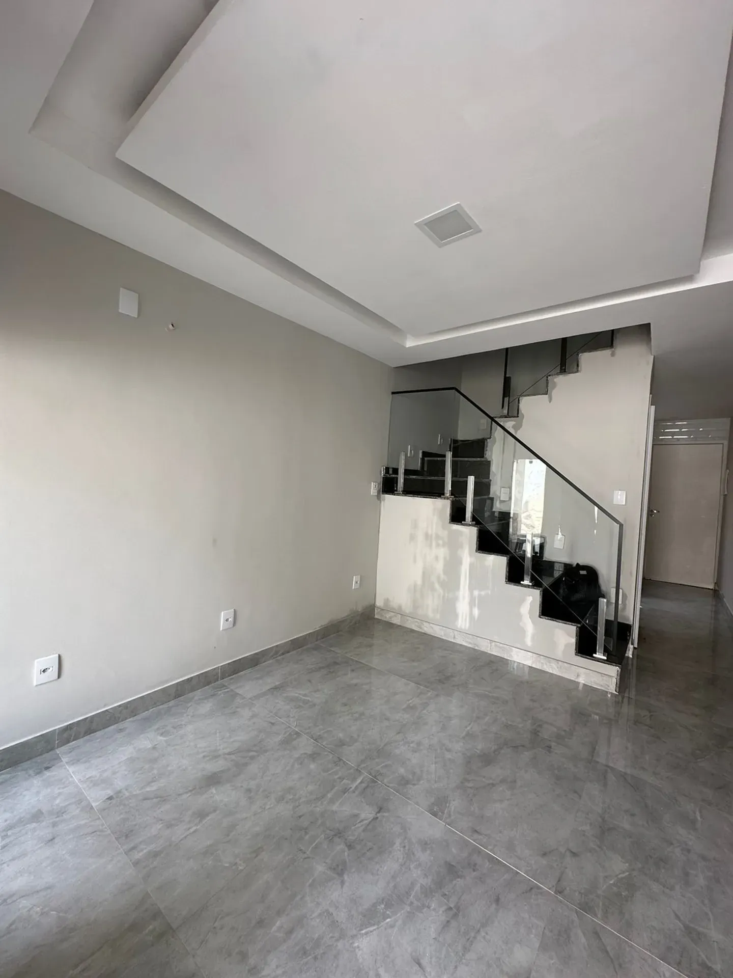 Casa de 2 quartos com varanda envidraçada, Vargem Pequena — photo 15