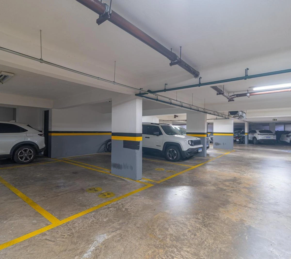 Квартира з 2 спальнями, скляним балконом і 110 м² — photo 18