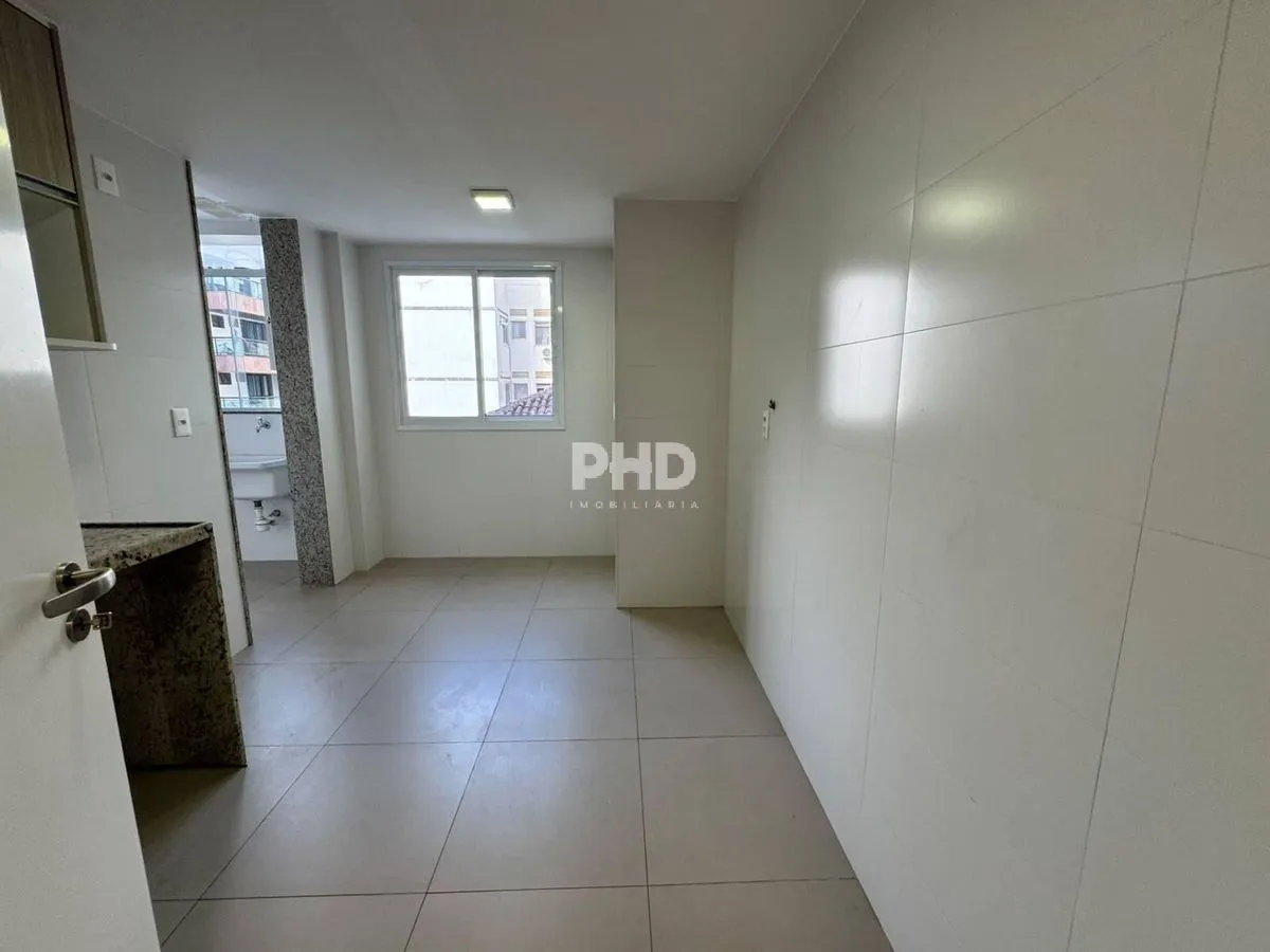 Apartment on the 1st floor with a grill on the balcony — photo 21