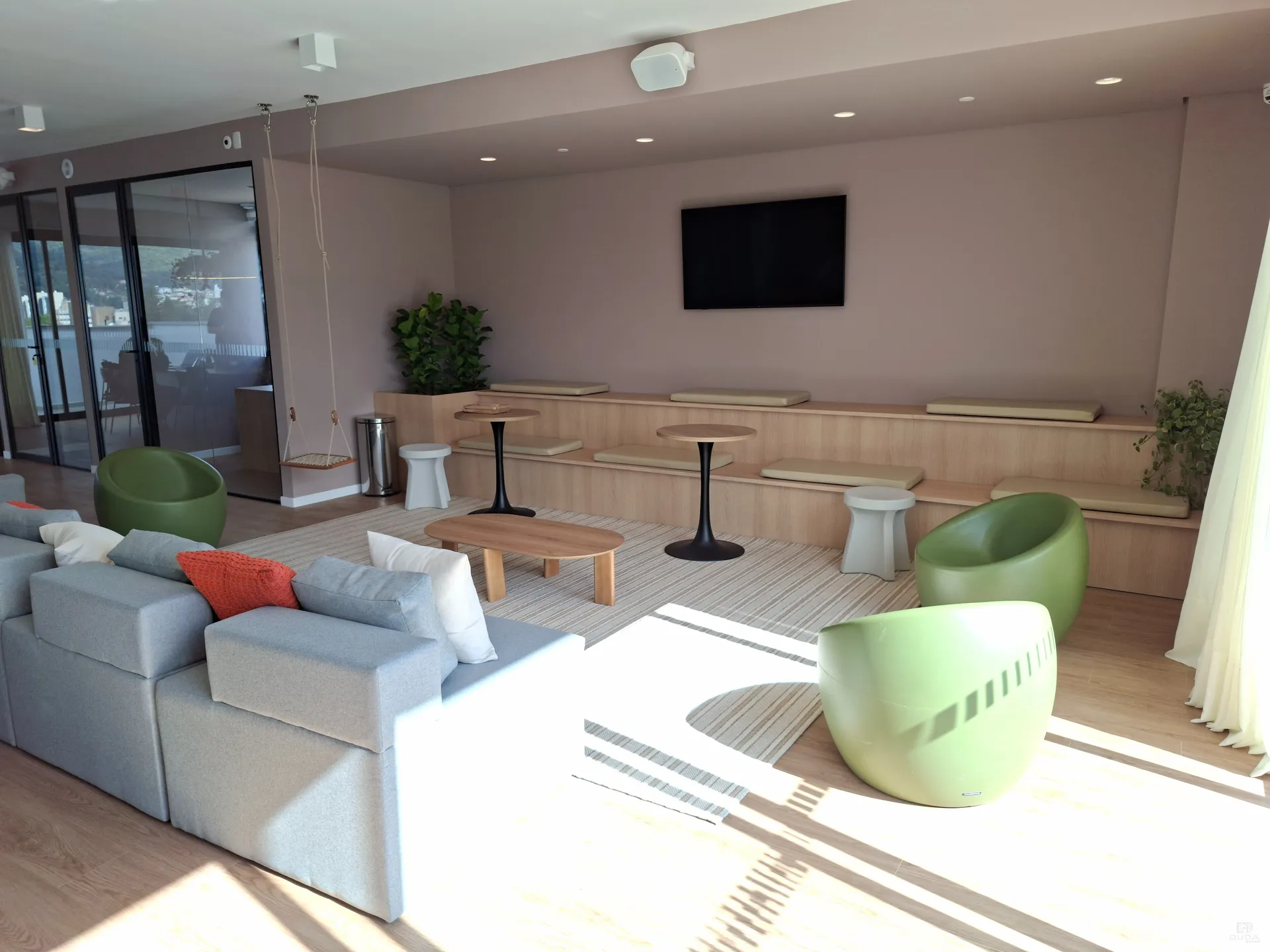 Furnished 21 m² studio on the 3rd floor, no parking