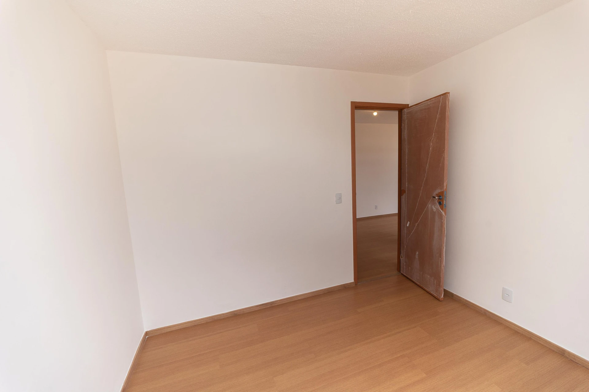 2-bedroom apartment in a building with a pool — photo 27