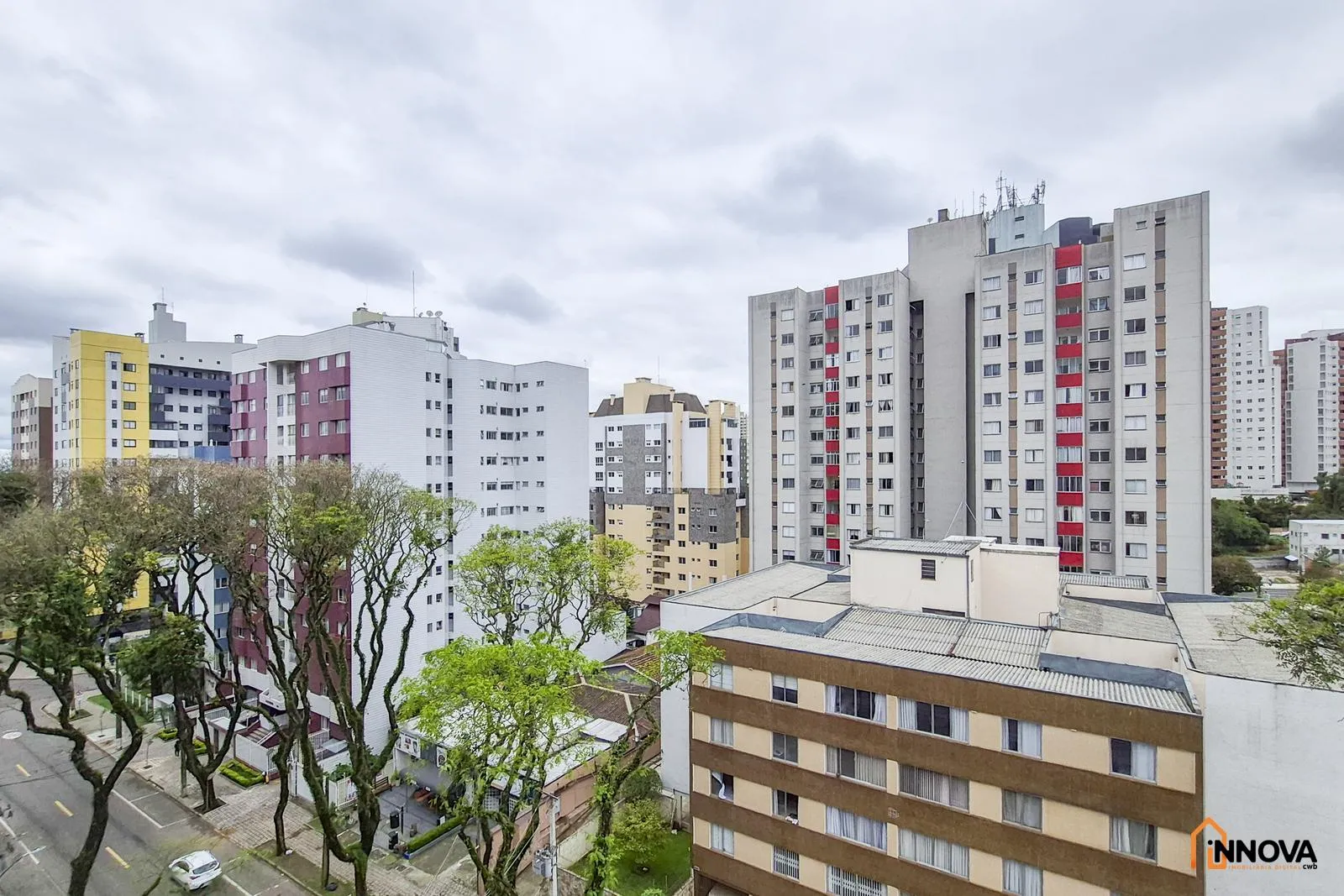 Робоче місце та 1 спальня: квартира 35 м² — photo 12