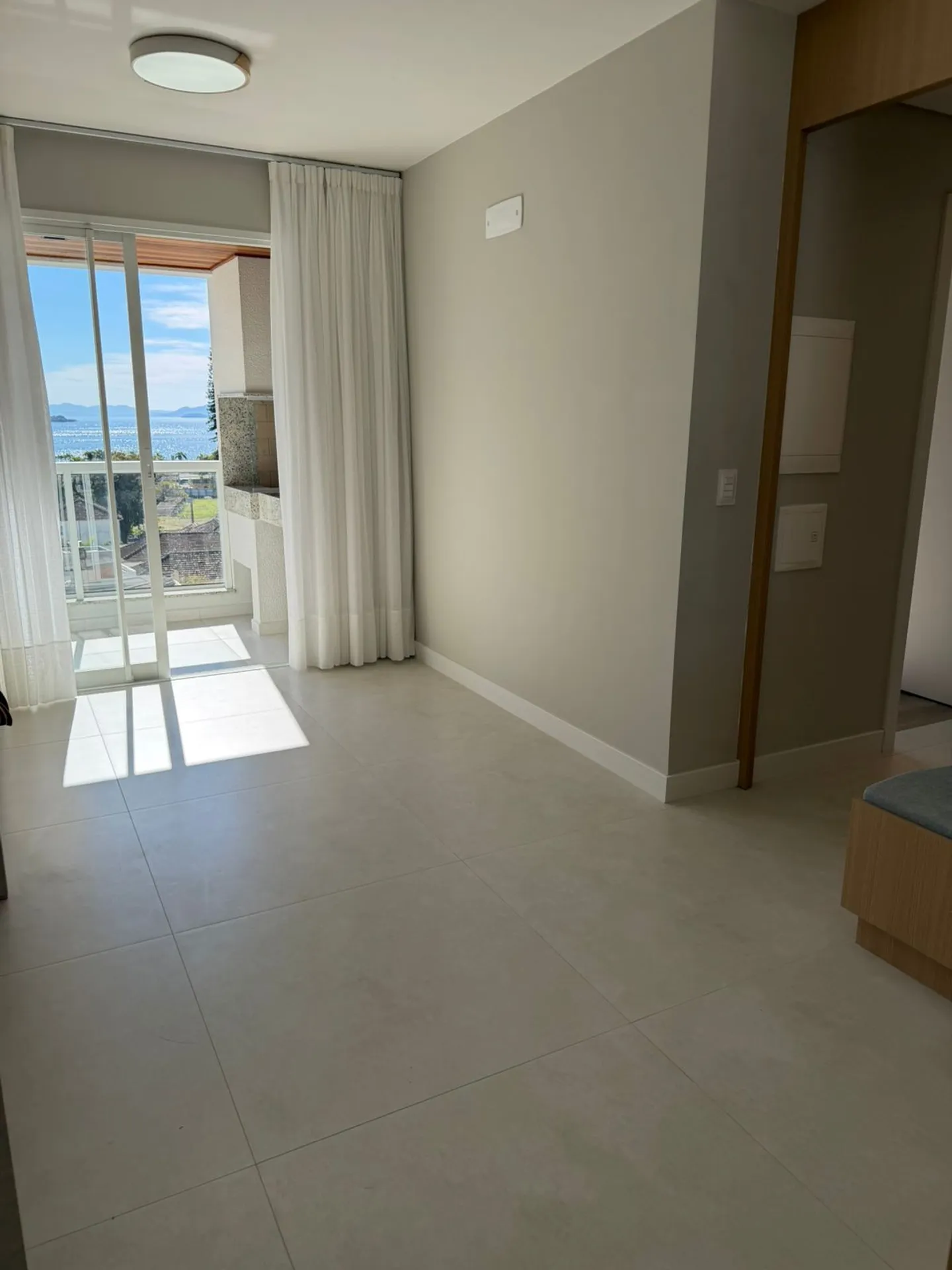 Apartamento de 2 quartos com varanda gourmet, Agronômica — photo 28