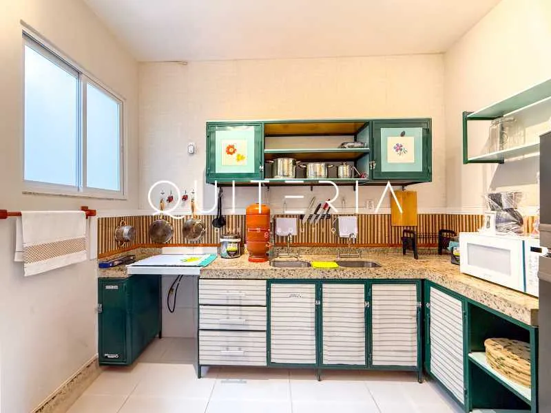 Casa com cozinha integrada e 3 quartos, 5 banheiros — photo 25