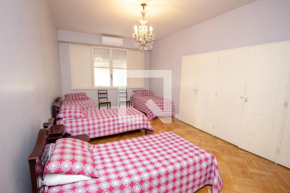 Furnished apartment with 3 bedrooms and 5 bathrooms — photo 16