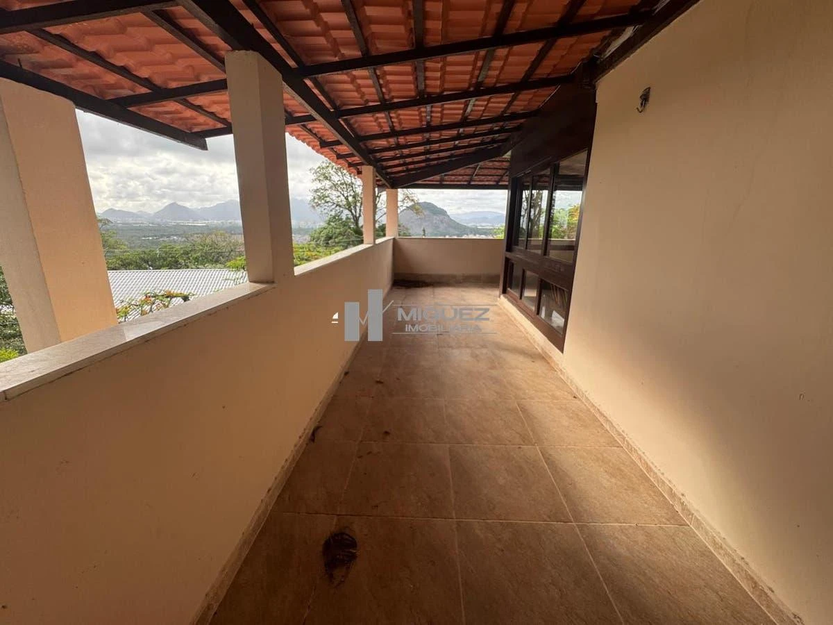 Water view in a 4-bedroom house, 340 m² — photo 7
