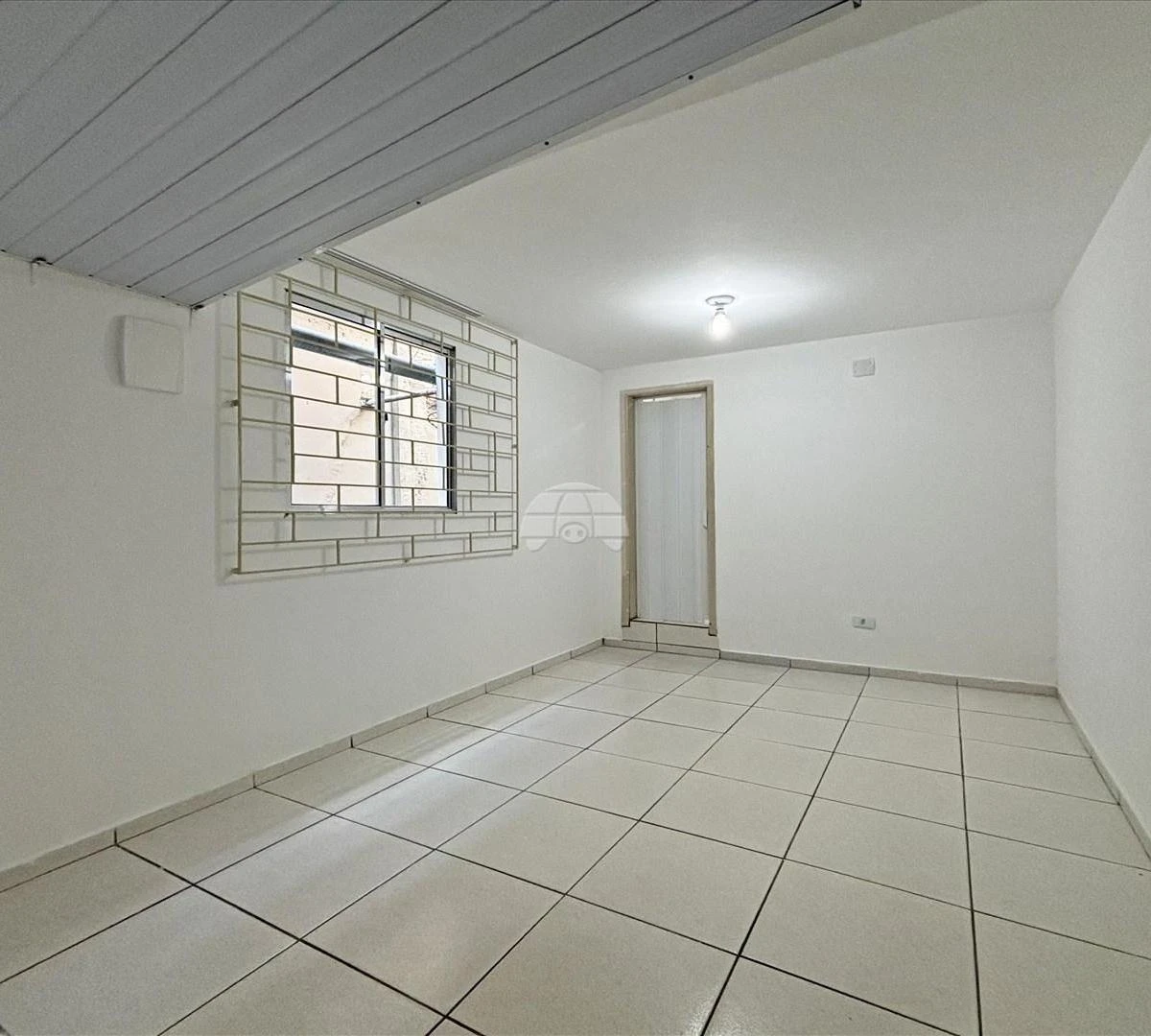 2-bedroom, 70 m² house in Curitiba — photo 3