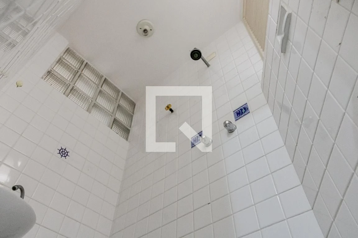 Apartment, 116 m², with wood or laminate floors — photo 12