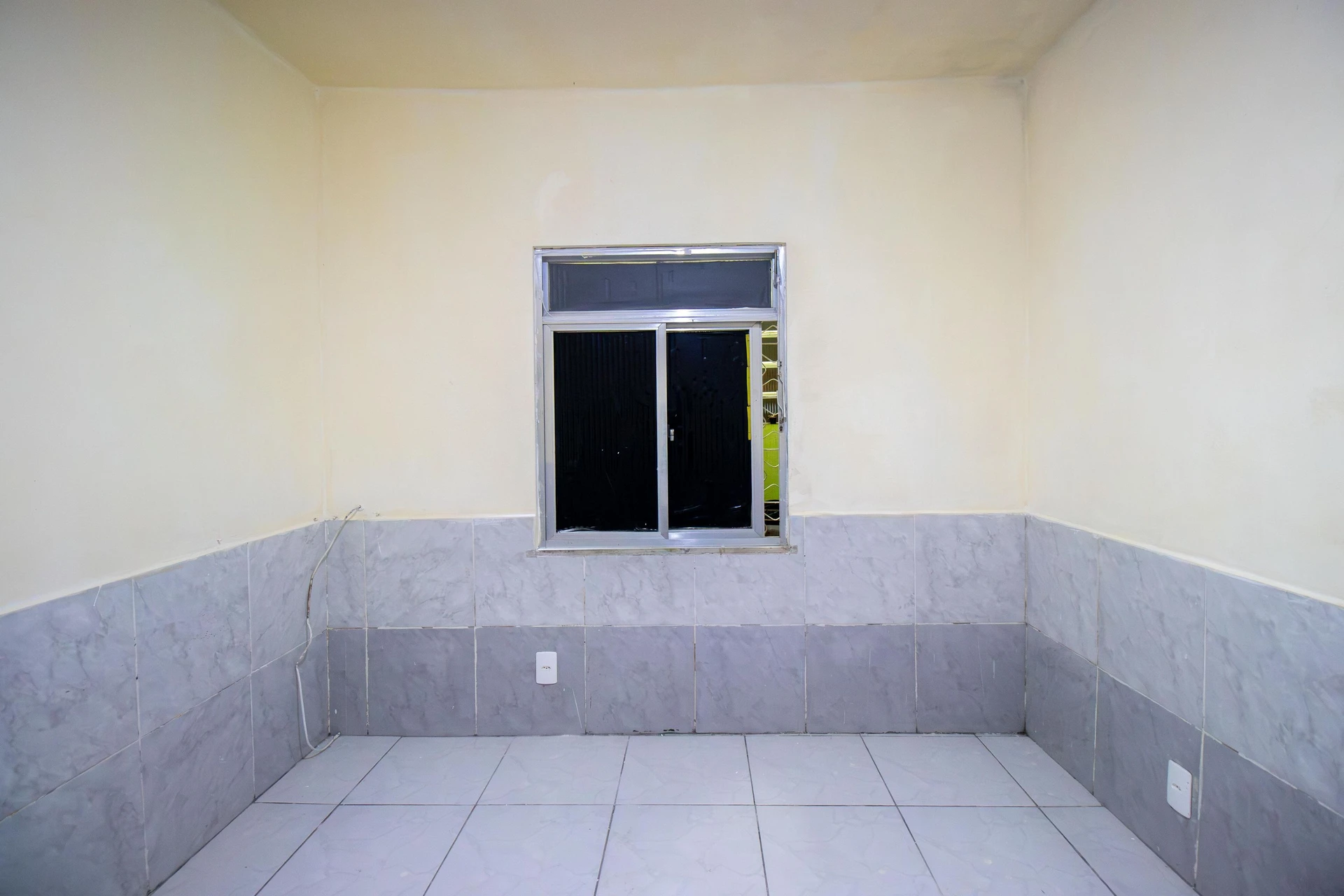 House with 1 bedroom and 1 bathroom, no parking — photo 14