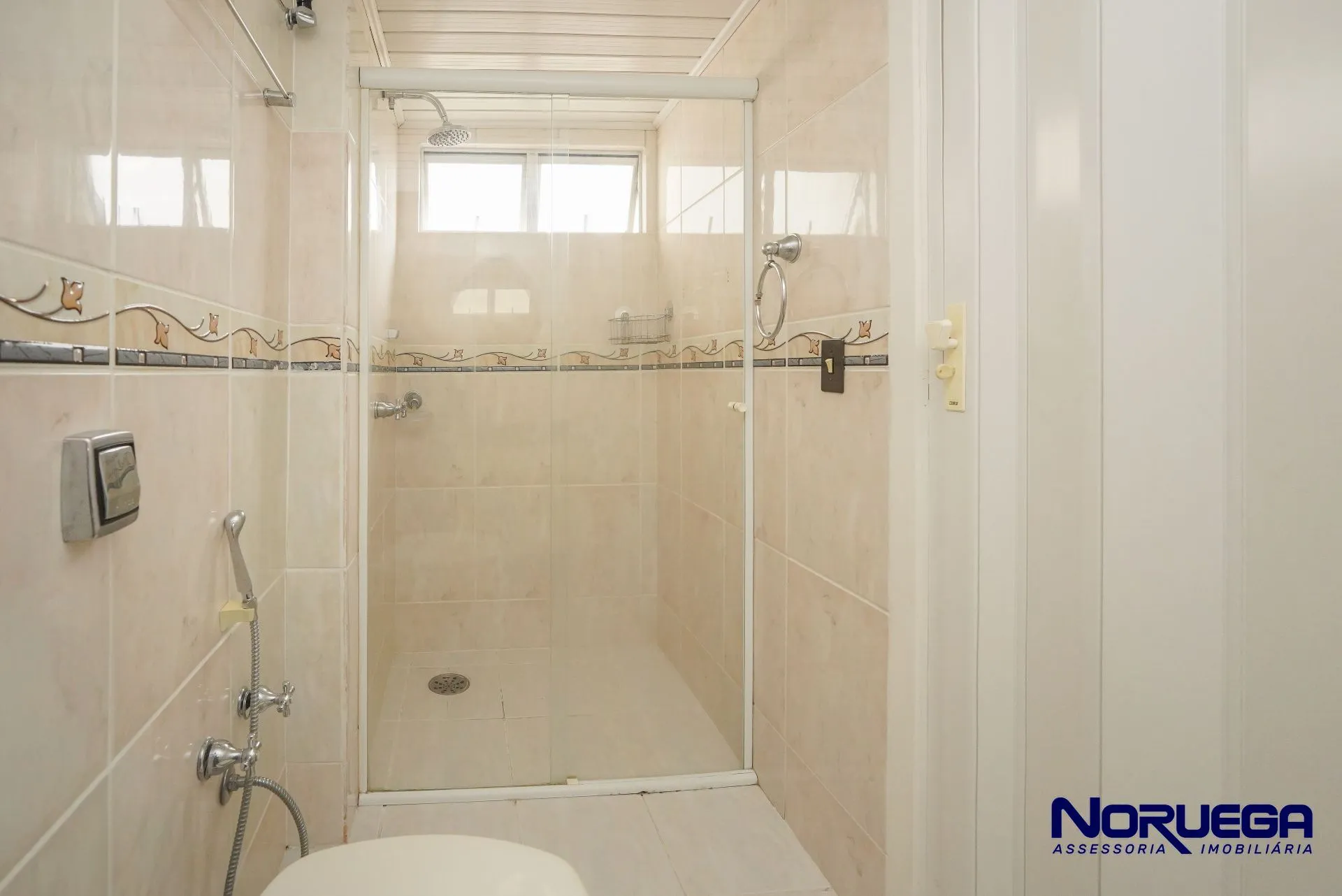 Apartamento com piso de madeira ou laminado, Cristo Rei — photo 23
