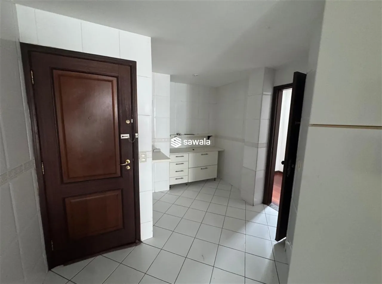 Apartment with 3 bedrooms and a separate kitchen — photo 7