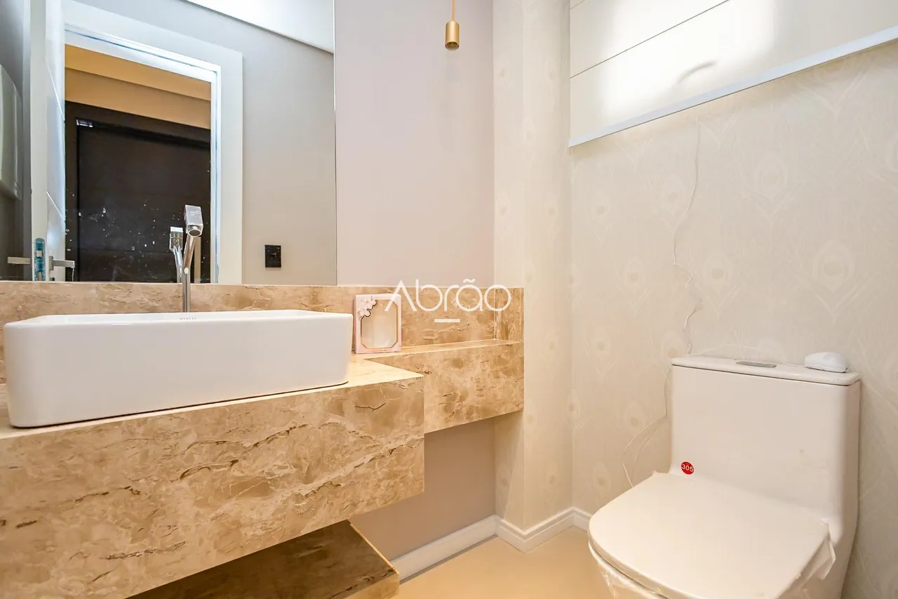 Townhouse in a gated community with 3 bedrooms and open kitchen — photo 8